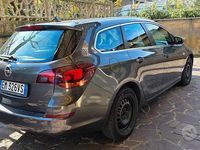 Usata Opel Astra Cosmo 125 CV (91 kW) 2012 Grigio Station wagon