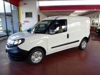 Usata Fiat Doblò S 105 CV (77 kW) 2022 Bianco Monovolume
