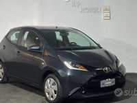 Usata Toyota Aygo Trend 72 CV (52 kW) 2018 Grigio Utilitaria