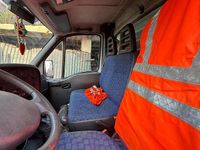 Usata Iveco Daily 125 CV (91 kW) 2002 Bianco