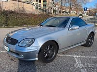Usata Mercedes SLK200 163 CV (119 kW) 2001 Argento Cabrio