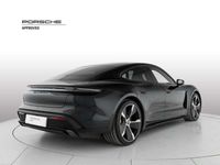 Usata Porsche Taycan Turbo S 141 kW (193 CV) 2023 Nero jet metallizzato Berlina