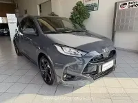Nuova Toyota Yaris Hybrid Premium 131 CV (96 kW) 2026 Grigio Berlina