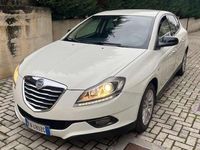 Usata Lancia Delta Silver 120 CV (88 kW) 2012 Bianco Utilitaria