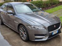 Usata Jaguar XF R-Sport 179 CV (131 kW) 2017 Grigio Berlina