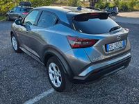Gebraucht Nissan Juke N-Connecta 114 PS (83 kW) 2022 Grau SUV