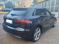 Begagnad Audi A3 Advanced 150 HK (110 kW) 2022 Grå Sedan