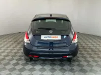 Usata Lancia Ypsilon Gold 70 CV (51 kW) 2021 Blu Utilitaria