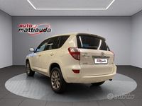 Usata Toyota RAV4 Style 150 CV (110 kW) 2012 Grigio SUV