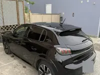 Usata Peugeot 208 GT-line 101 CV (74 kW) 2021 Nero Utilitaria