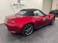 Usata Mazda MX5 Inclusive 160 CV (117 kW) 2018 Rosso Cabrio