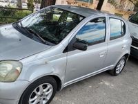 usata Toyota Yaris - 2001