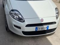 Usata Fiat Grande Punto Street 75 CV (55 kW) 2014 Bianco Utilitaria