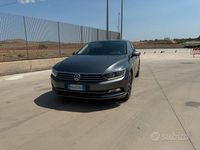Usata VW Passat Highline 150 CV (110 kW) 2017 Grigio Berlina