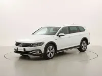 Usata VW Passat Alltrack 200 CV (147 kW) 2023 Bianco Station wagon