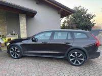 Usata Volvo V60 CC Pro 190 CV (139 kW) 2020 Station wagon
