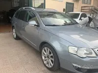 Usata VW Passat Highline 170 CV (125 kW) 2009 Blu Station wagon