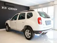 Usata Dacia Duster Lauréate 90 CV (66 kW) 2012 Bianco SUV