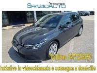 Usata VW Golf VIII Life 110 CV (80 kW) 2021 Grigio Berlina