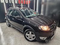 Begagnad Dacia Sandero Prestige 90 HK (66 kW) 2013 Svart Sedan