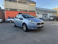 Usata Fiat Grande Punto Dynamic 77 CV (56 kW) 2005 Blu/azzurro Utilitaria