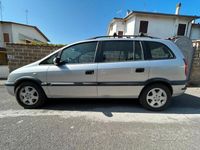 Usata Opel Zafira 82 CV (60 kW) 1999 Grigio Monovolume
