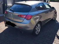 Usata Alfa Romeo Giulietta Distinctive 140 CV (102 kW) 2011 Grigio Utilitaria