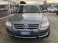 Usata VW Touareg R 174 CV (127 kW) 2005 Grigio SUV