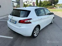 Usata Peugeot 308 Business-Line 131 CV (96 kW) 2021 Bianco Berlina