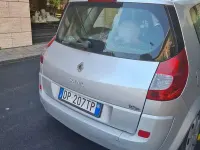 Usata Renault Scénic II 105 CV (77 kW) 2008 Monovolume