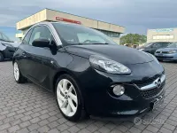 Usata Opel Adam Rocks 86 CV (63 kW) 2015 Nero Utilitaria