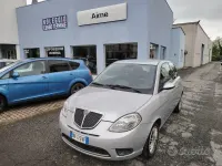 Usata Lancia Ypsilon 60 CV (44 kW) 2008 Grigio Utilitaria