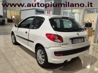 Usata Peugeot 206 60 CV (44 kW) 2010 Bianco Berlina