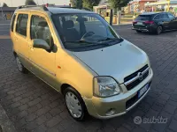Usata Opel Agila 60 CV (44 kW) 2005 Giallo Monovolume