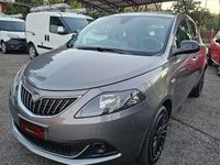 Usata Lancia Ypsilon Silver 69 CV (50 kW) 2022 Grigio Utilitaria