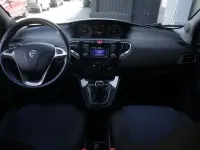 Usata Lancia Ypsilon Platinum 69 CV (50 kW) 2018 Argento Utilitaria