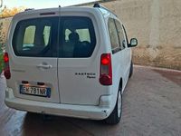 Usata Peugeot Partner 92 CV (67 kW) 2014 Bianco Monovolume