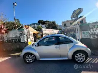 Usata VW New Beetle 105 CV (77 kW) 2005 Grigio Utilitaria