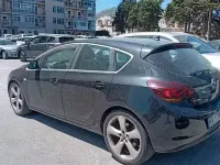 Usata Opel Astra 125 CV (91 kW) 2011 Berlina