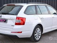Usata Skoda Octavia G-TEC Executive 110 CV (80 kW) 2015 Bianco Station wagon