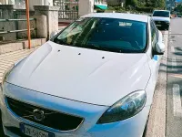 Usata Volvo V40 115 CV (84 kW) 2014 Bianco Berlina