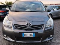 Usata Toyota Verso Sol 126 CV (92 kW) 2012 Grigio Monovolume