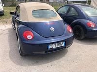 Usata VW Beetle Cabriolet 101 CV (74 kW) 2006 Blu Cabrio