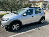 Usata Dacia Sandero Stepway 90 CV (66 kW) 2014 Argento Berlina