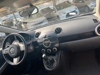 Usata Mazda 2 Inclusive 84 CV (61 kW) 2011 Bianco Utilitaria