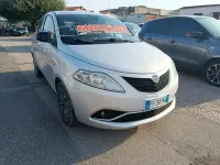 Usata Lancia Ypsilon S 95 CV (69 kW) 2016 Argento Utilitaria