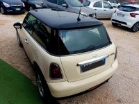 Usata Mini Cooper D 110 CV (80 kW) 2008 Beige Utilitaria