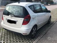 Usata Mercedes A180 Elegance 116 CV (85 kW) 2010 Bianco