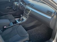 Usata VW Passat 190 CV (139 kW) 2008 Grigio Station wagon