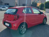 Usata Kia Picanto Comfort 67 CV (49 kW) 2023 Rosso Utilitaria